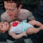 Facebook, Marc Zuckerberg nuova FOTO: fa bagnetto con Max3