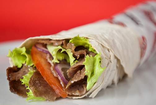 Kebab: buonissimo, ma bomba di calorie (e grassi e sale...)