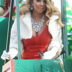 Mariah Carey si sposa per la terza volta con l'imprenditore 48enne James Parker. La notizia viene confermata dal settimanale "Us Weekly" che pubblica la foto della mano della popstar con un anello al dito da 35 carati2