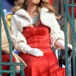 Mariah Carey si sposa per la terza volta con l'imprenditore 48enne James Parker. La notizia viene confermata dal settimanale "Us Weekly" che pubblica la foto della mano della popstar con un anello al dito da 35 carati3