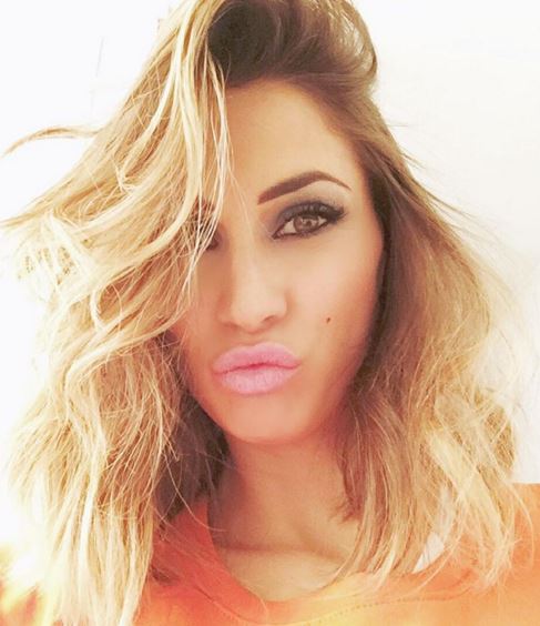 Letizia Ortiz, Melissa Satta: caschetto al top FOTO