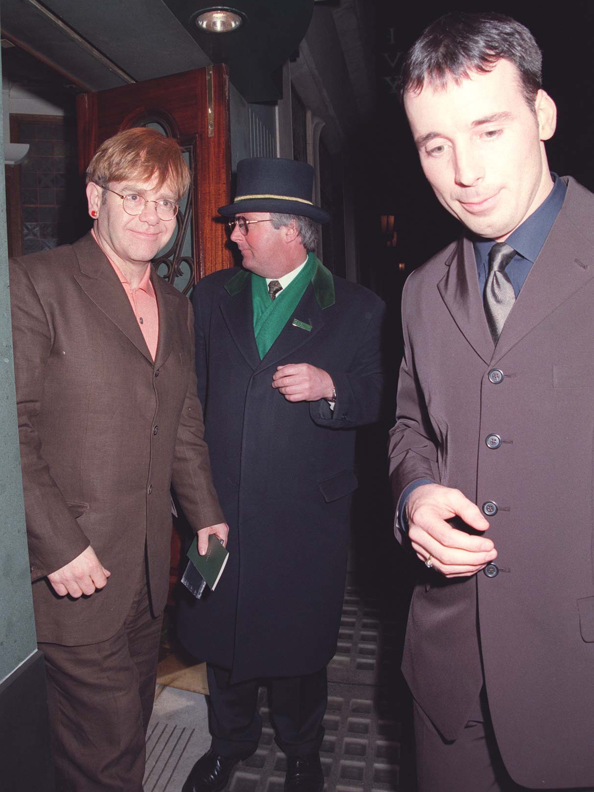 Elton John FOTO com'era e com'è: vita privata e curiosità