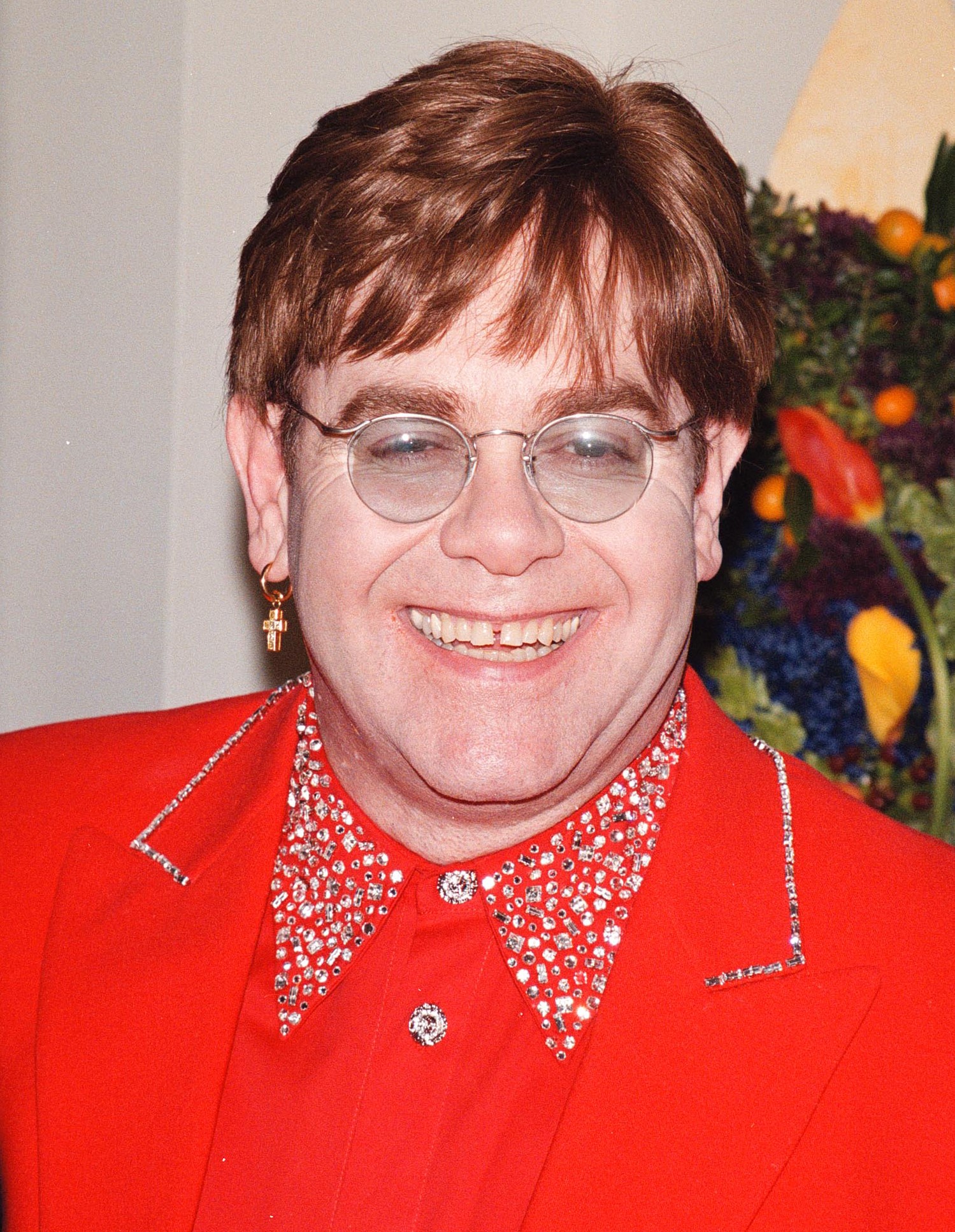 Elton John FOTO com'era e com'è: vita privata e curiosità