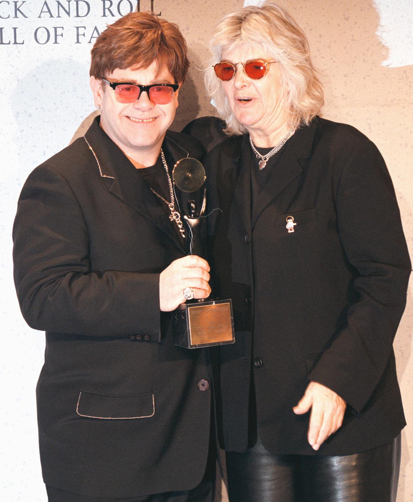 Elton John FOTO com'era e com'è: vita privata e curiosità