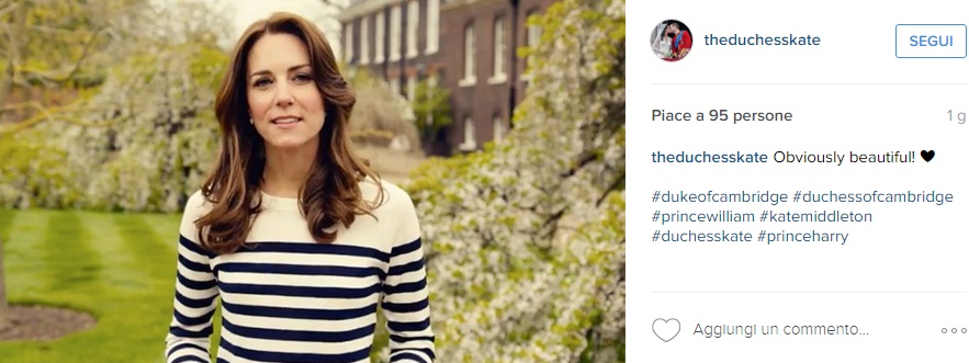 Kate Middleton, look casual: maglioncino a righe e jeans FOTO