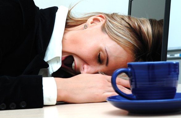Dormire poco è come essere ubriachi: il cervello va in tilt
