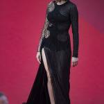 Laetitia Casta come Irina Shayk: stesso abito Versace FOTO