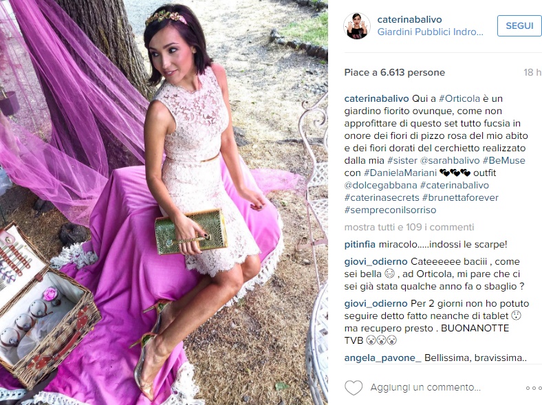 Caterina Balivo: vestitini corti e gambe in vista FOTO