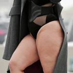 Ashley Graham, modella curvy ostenta le sue forme con orgoglio 6