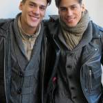 Marcio e Marcos Patriota, modelli gemelli brasiliani sfilano insieme7