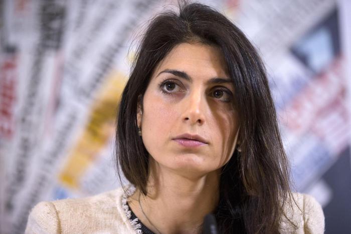 Virginia Raggi vita privata, marito, età, figlio FOTO
