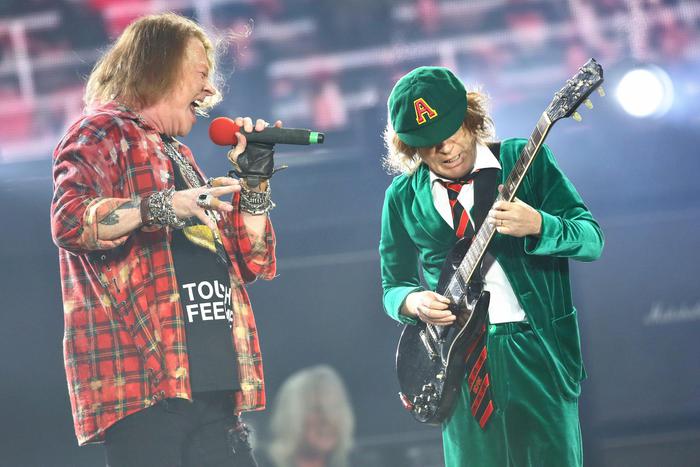 Ac/Dc, Siae: campione incassi musica leggera 2015