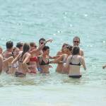 Gigi Hadid al mare con Taylor Swift5