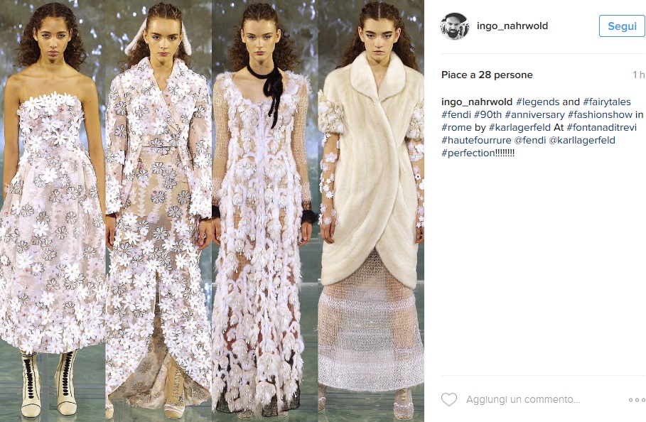 Kendall Jenner impeccabile sfila sull'acqua a Fontana di Trevi FOTO