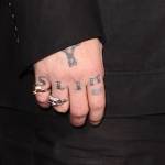Johnny Depp modifica tatuaggio dedicato ad Amber Heard: ora significa "feccia"