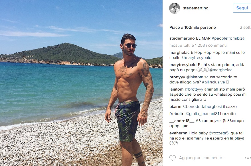 Stefano De Martino, via dai social: "Fase di ripartenza" FOTO