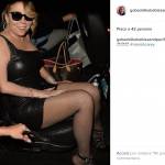 Mariah Carey esplosiva: tubino nero di pelle, tacchi vertiginosi FOTO2