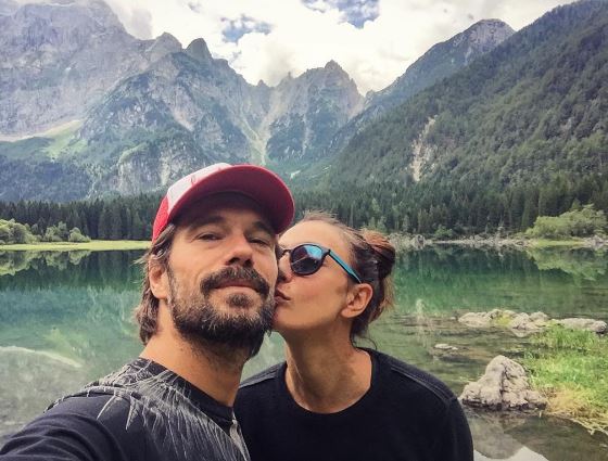 Ambra Angiolini e Lorenzo Quaglia: estate a prova di bacio! FOTO