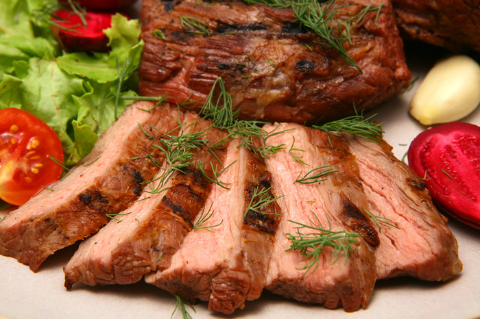 Troppa carne rossa fa male: rischio insufficienza renale