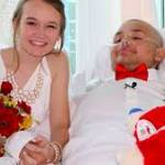 A 18 anni è malato terminale: sposa fidanzata da letto ospedale3