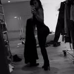 Kim Kardashian, forme esplosive col pantalone di pelle nero3