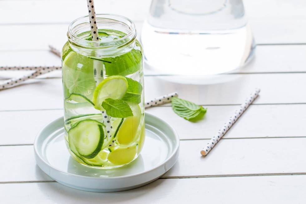 Acque e tisane detox: come prepararle. 3 ricette