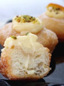 Bomboloni... Troppo buoni per resistere...