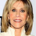 Jane Fonda in formissima dimostra molti meno anni1
