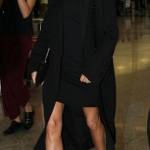 Victoria Beckham in total black: chic ma... troppo magra4