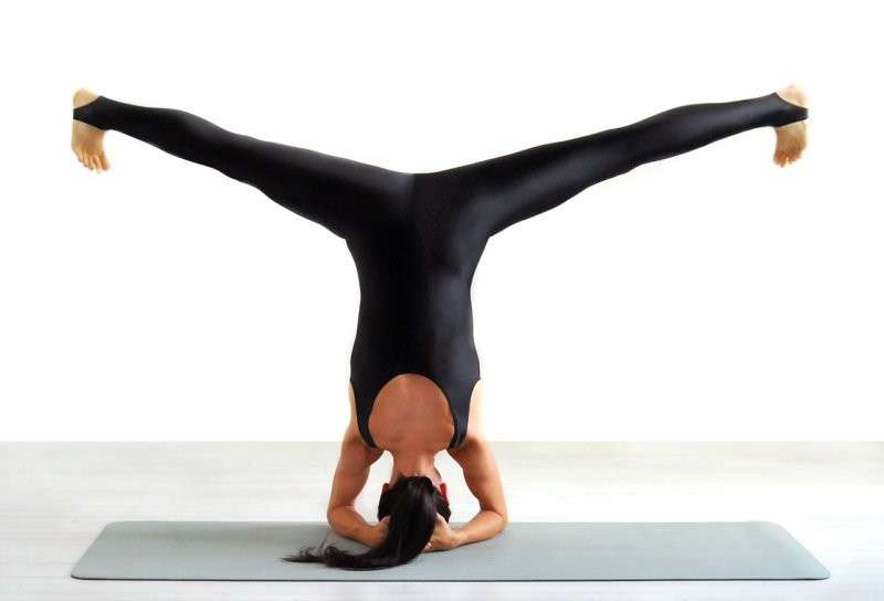 Yoga, i rischi di certe posizioni: infortuni in aumento