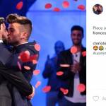 Claudio Sona ha scelto Mario: bacio sfiorato tra i due FOTO