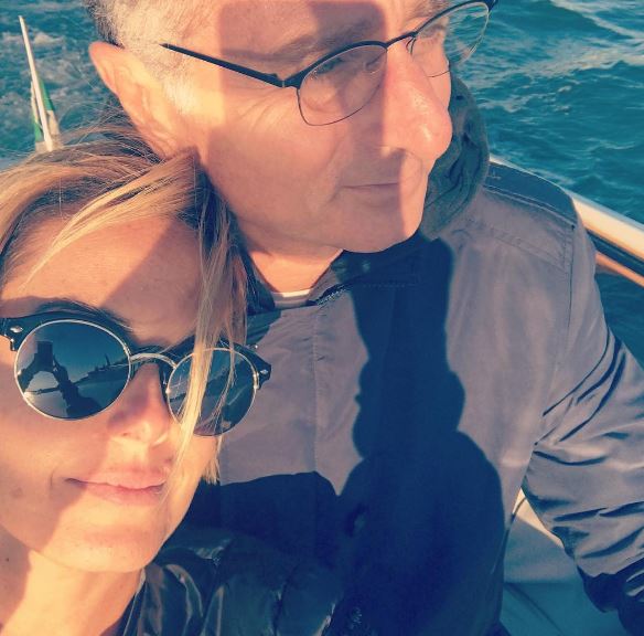 Paolo Bonolis, chi è la moglie del conduttore: Sonia Bruganelli