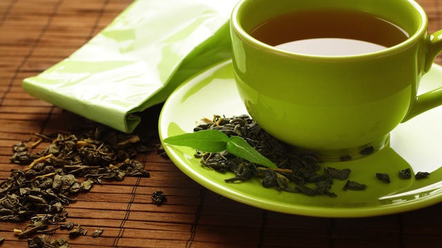 Cibo contro tumori e diabete: tè verde, semi di lino...