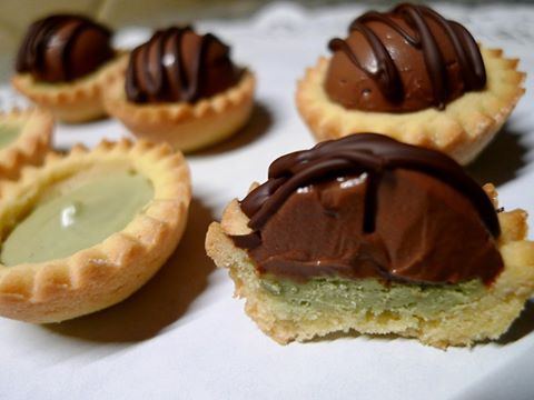 Occhi di Bue e Cestini di Frolla alla Vaniglia, Pistacchio e Cioccolato