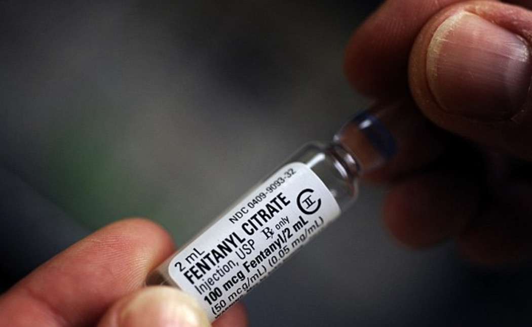 Fentanyl, analgesico più forte della morfina. Allarme overdose