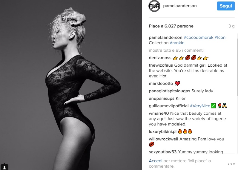 Pamela Anderson posa per Coco de Mer curve esplosive a quasi 50 anni FOTO