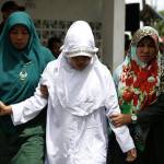 Rapporto prima del matrimonio, frustata in Indonesia per la sharia 4
