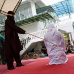 Rapporto prima del matrimonio, frustata in Indonesia per la sharia 3