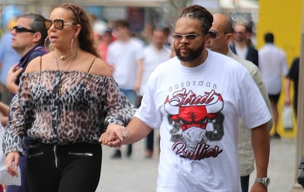 Mariah Carey è ingrassata: FOTO in leggings e camicetta