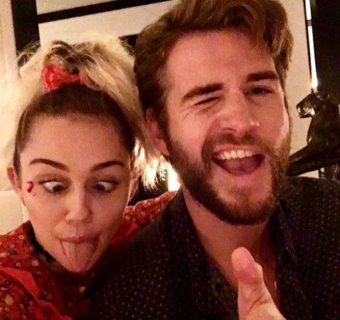Miley Cyrus e Liam Hemsworth sposi? "Nozze a Las Vegas"