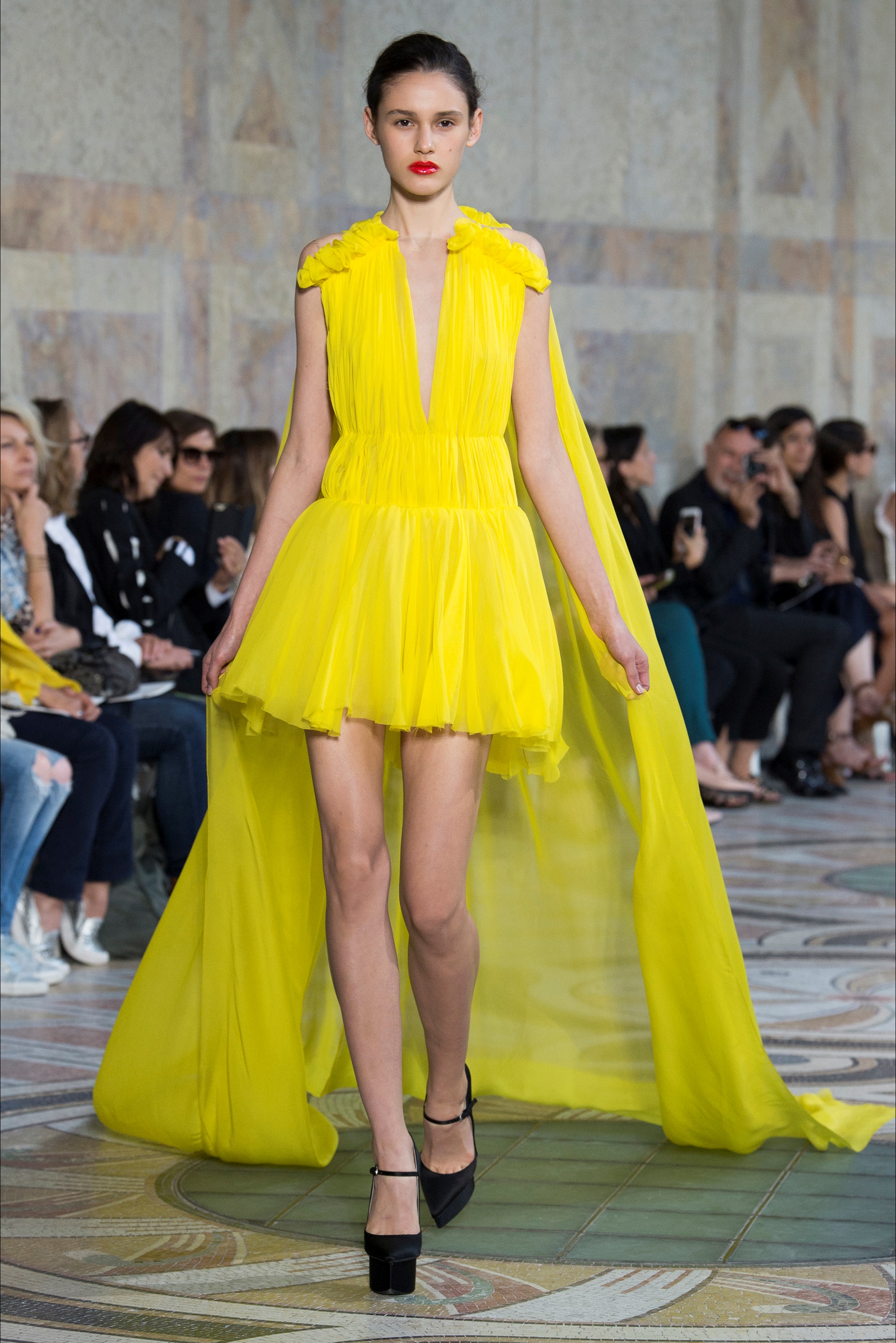 Giambattista Valli Haute Couture A/I 2017-18 FOTO
