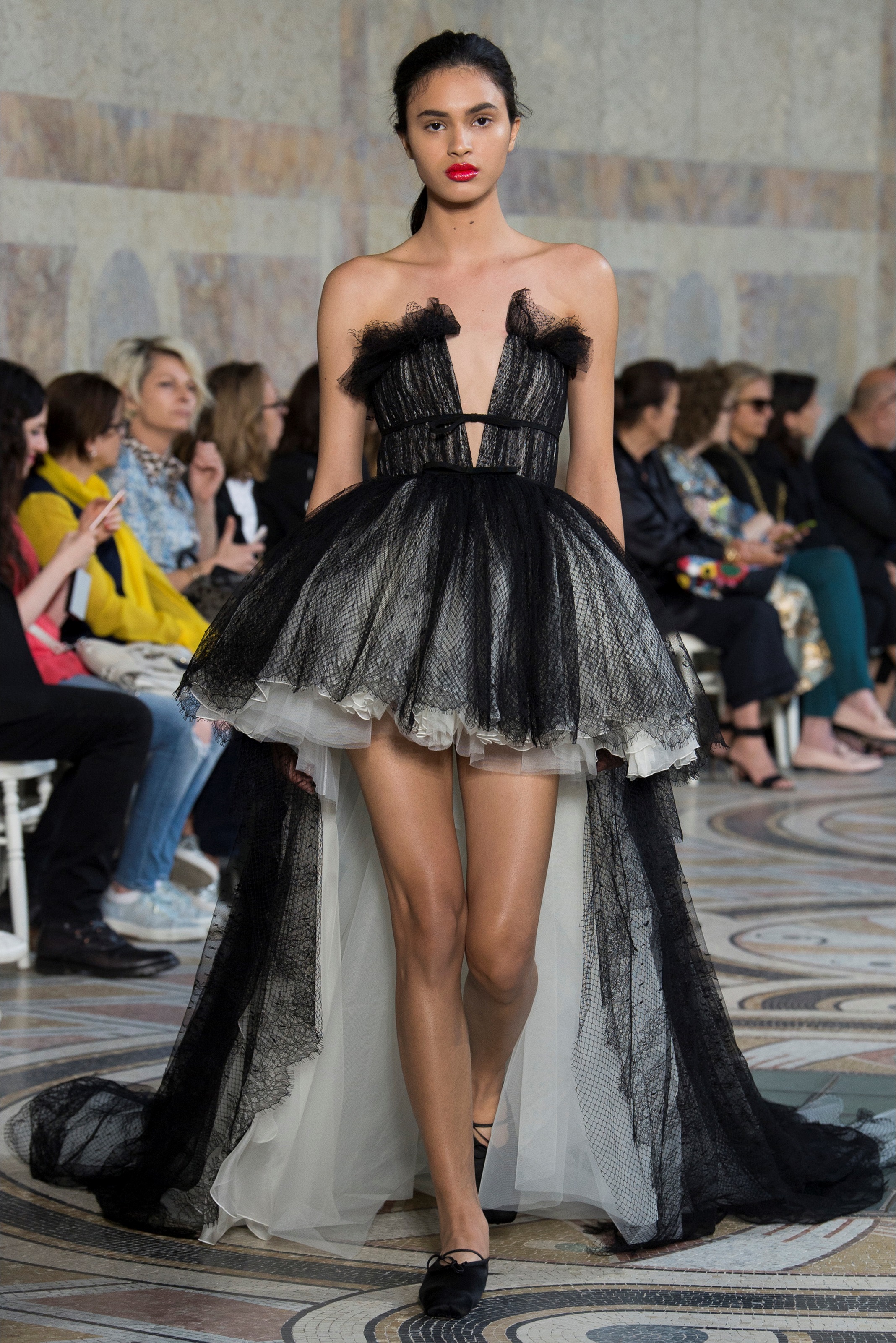 Giambattista Valli Haute Couture A/I 2017-18 FOTO