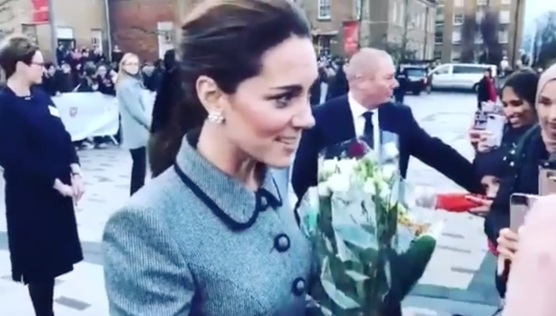 Kate Middleton, l'incontro con la fan italiana è da ridere!