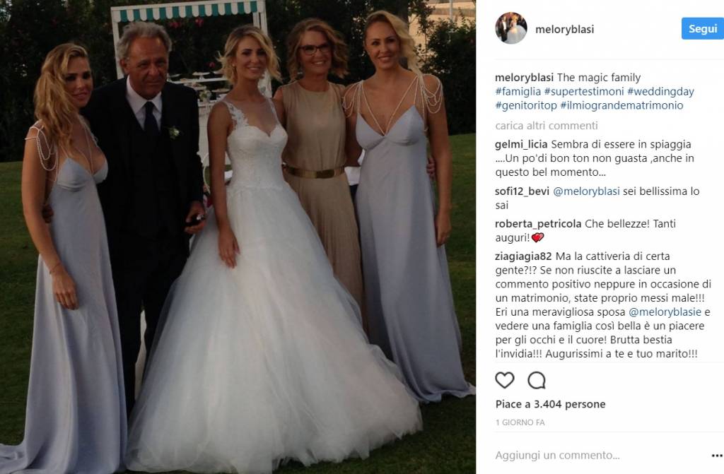 Ilary Blasi La Sorella Melory Si Sposata FOTO Matrimonio Lady Blitz Ilary Blasi La Sorella Melory Si Sposata FOTO Matrimonio Lady Blitz