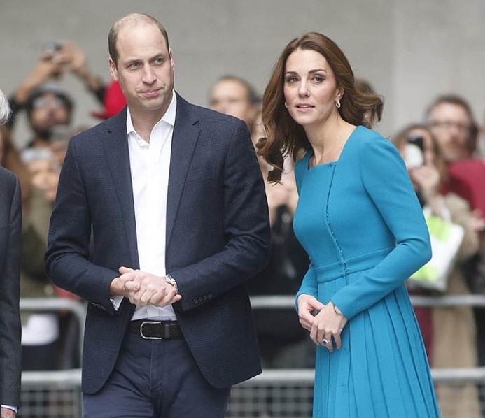 Kate Middleton, evento a sorpresa in abito turchese Emilia Wickstead