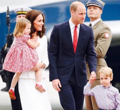 Kate Middleton e William, pioggia di critiche: "Non sono capaci a..."