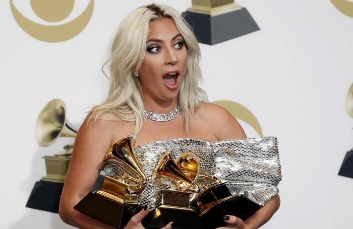 Lady Gaga in Celine ai Grammy 2019