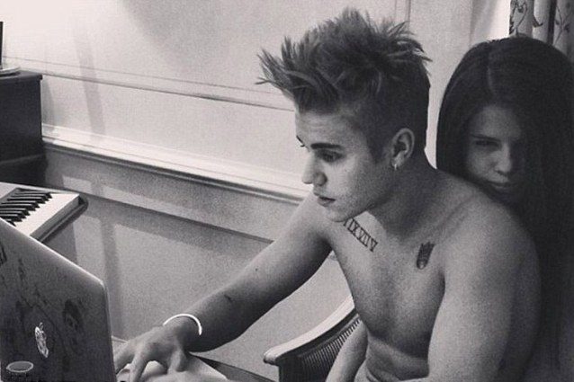 Selena Gomez: FOTO Justin Bieber nudo sul suo profilo Instagram
