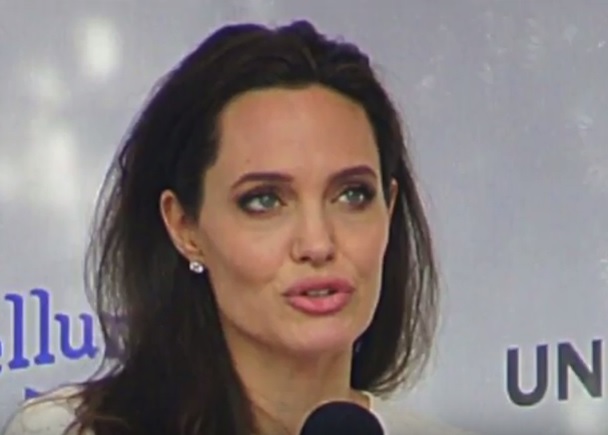 Angelina Jolie: "Mi sorprende essere ancora viva"