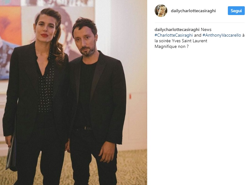 Charlotte Casiraghi total black: eleganza pura FOTO